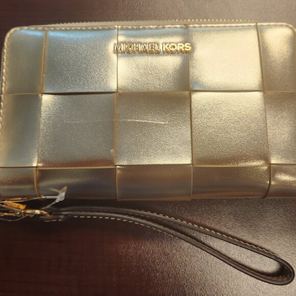 Adele Metallic Woven Leather Smartphone Wallet - NWT - Picture 1 of 12